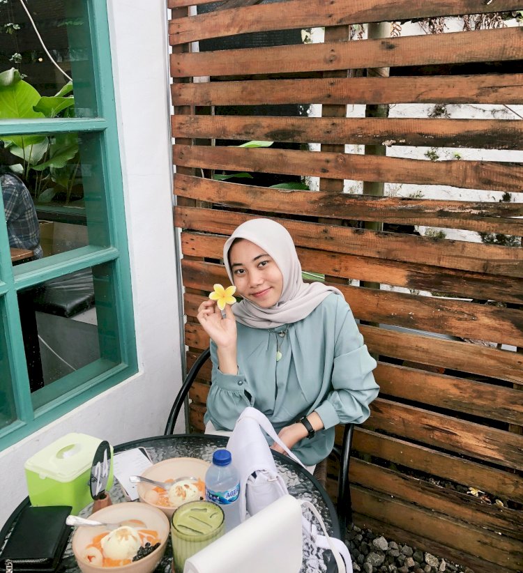 Autobiografi Devalita Nadya Putri