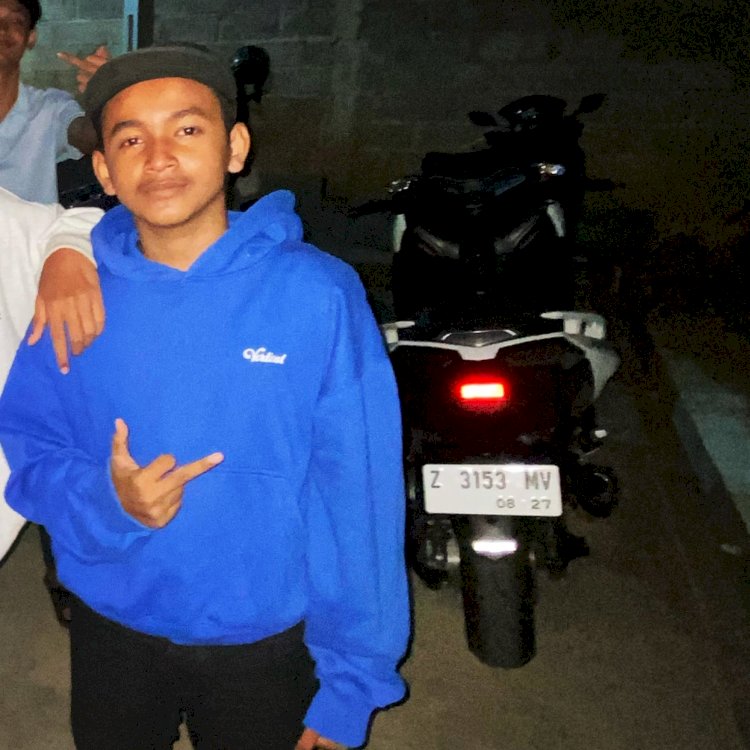 Autobiografi Rizky Ramadhani