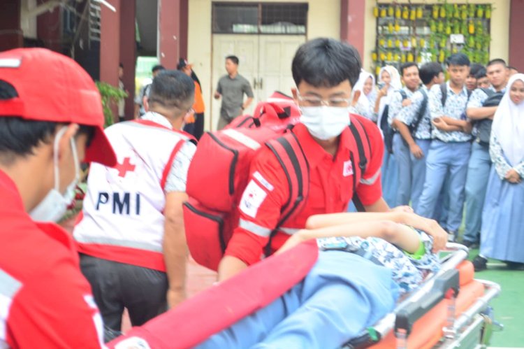 Simulasi Mitigasi Bencana, Wujud Kepedulian SMA Negeri 3 Banjar terhadap Keselamatan.